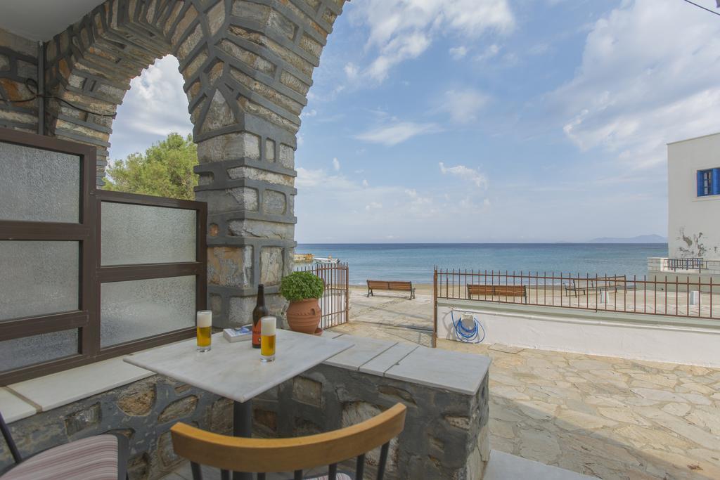 Moutsouna Beach Kültér fotó